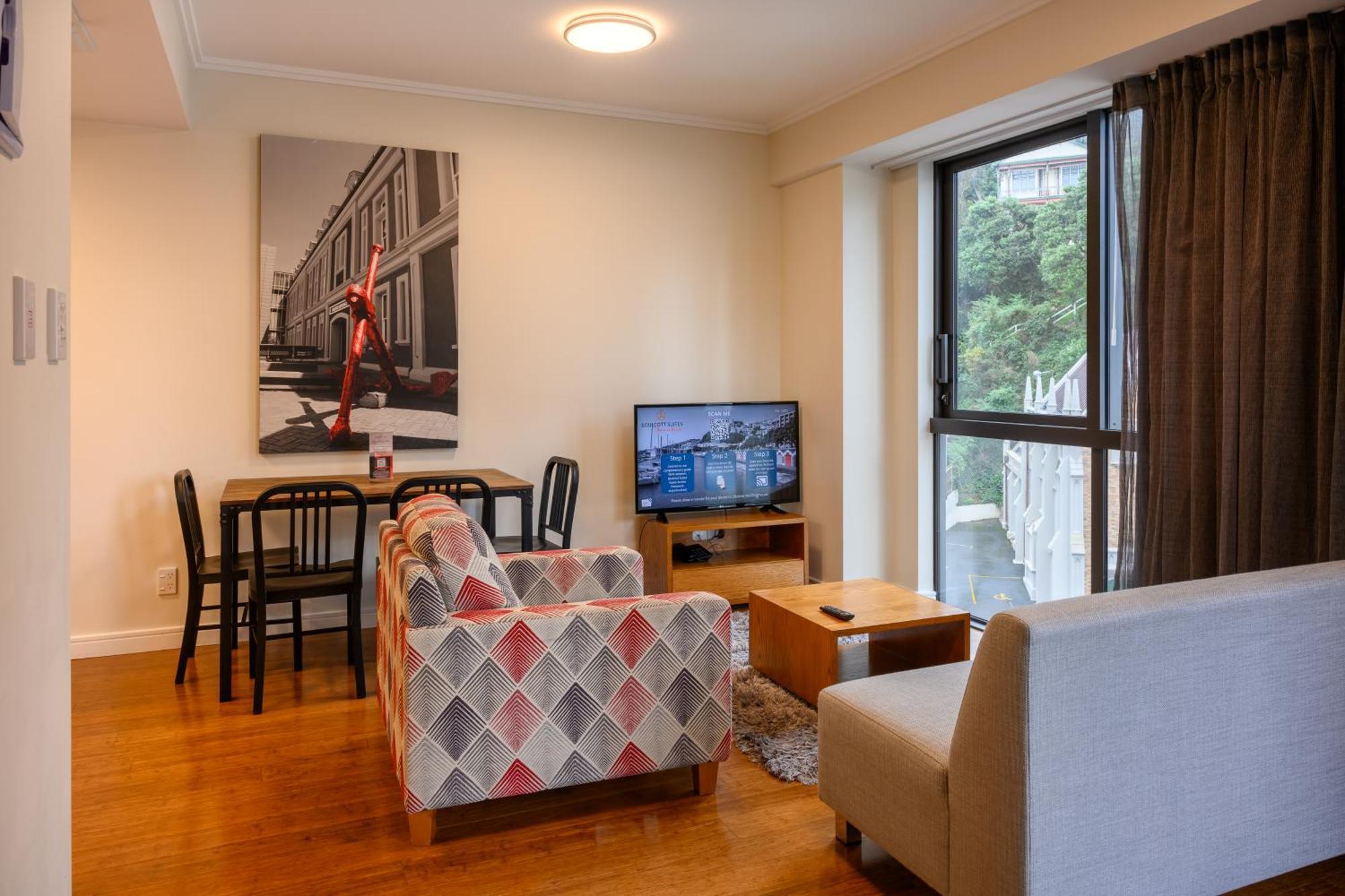 Boulcott Suites Wellington Luaran gambar A living room in a serviced apartment in Hong Kong