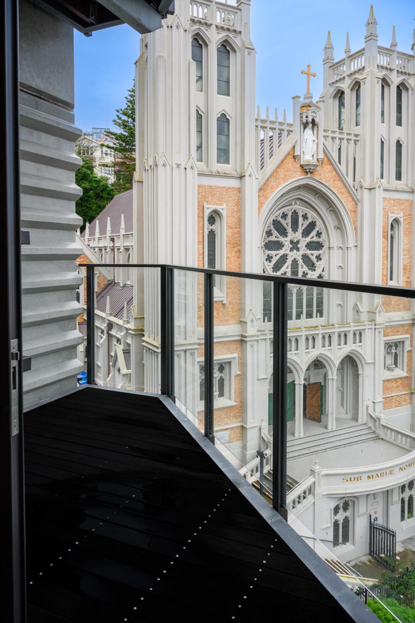 Boulcott Suites Wellington Luaran gambar The new staircase
